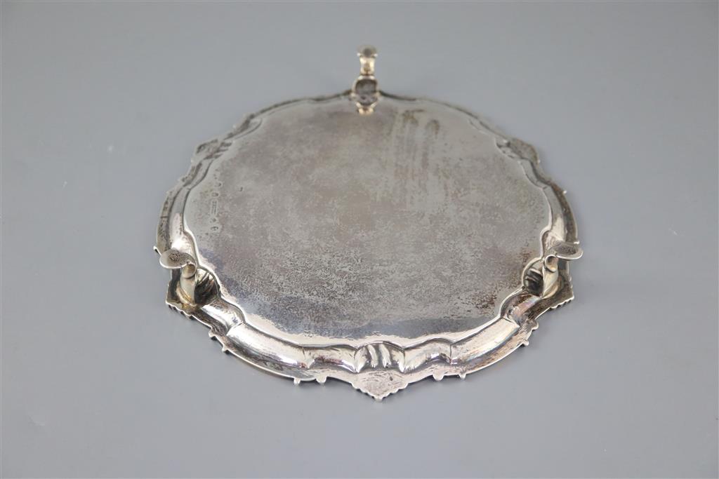 A William IV Scottish silver waiter by Hodges, Edinburgh 1833, 19.9cm, 9.5oz,